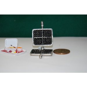 画像: Discontinue・販売終了：ワッフルメーカー（四角型）